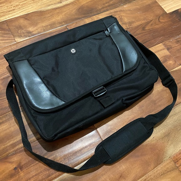 HP Dual Laptop Sleeve Shoulder Bag